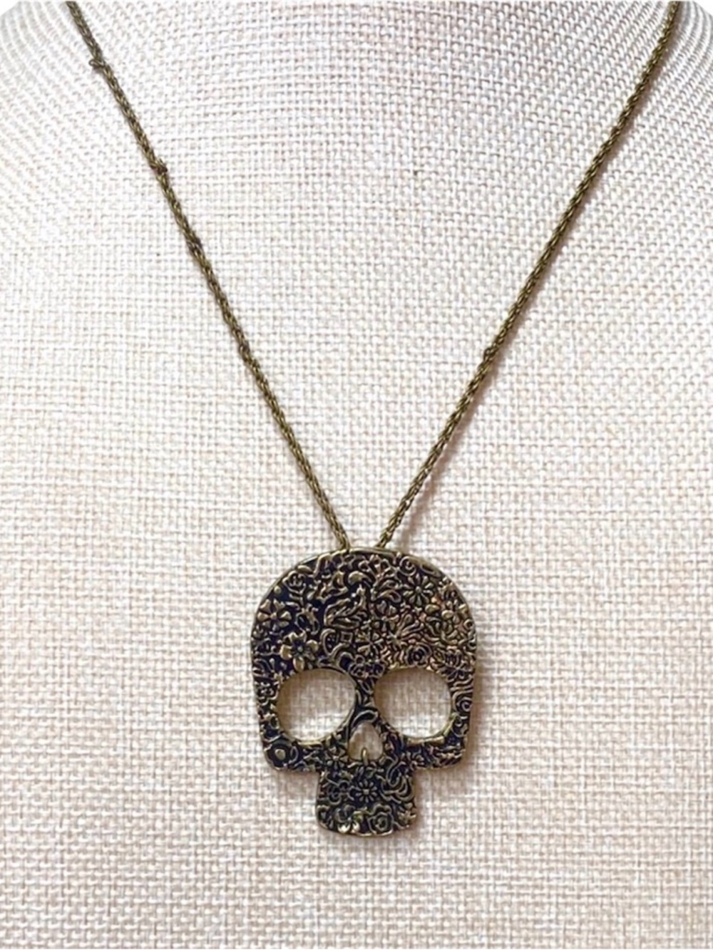 Intricate Sugar Skull Pendant Necklace